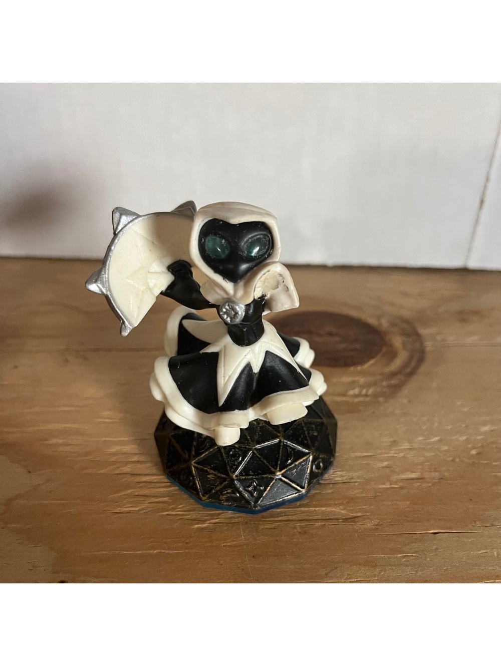 Skylanders Swap Force Figure Enchanted Light Core Star Strike Variant Rare White